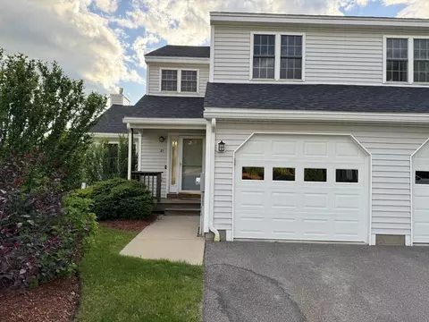 81 Green Briar #81, Fitchburg, MA 01420