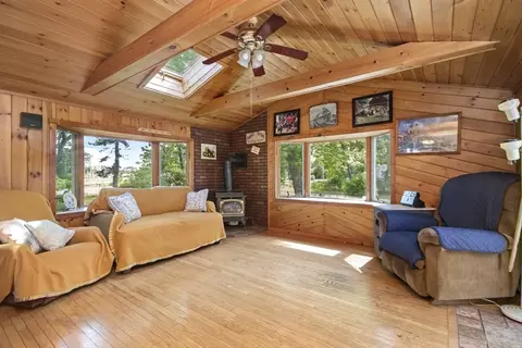 2 Shawnee Dr, Buzzards Bay, MA 02532 photo 12