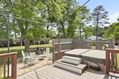 2 Shawnee Dr, Buzzards Bay, MA 02532 photo 20