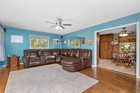 2 Shawnee Dr, Buzzards Bay, MA 02532 photo 8