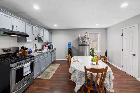 45 Lafayette St, Fall River, MA 02723 photo 10