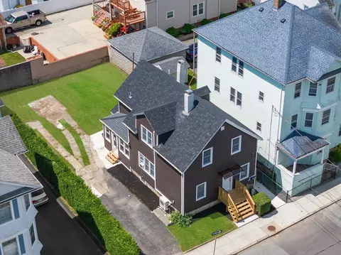 45 Lafayette St, Fall River, MA 02723