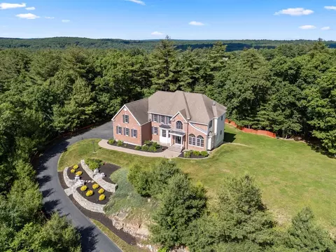 55 Mohawk Path, Holliston, MA 01746 photo 39