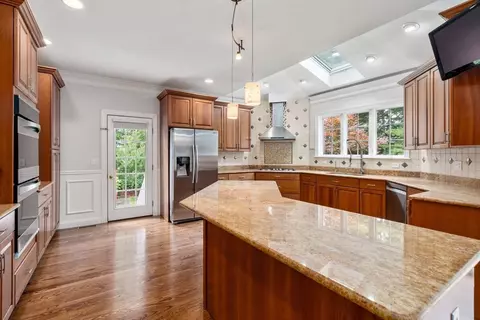 55 Mohawk Path, Holliston, MA 01746 photo 20