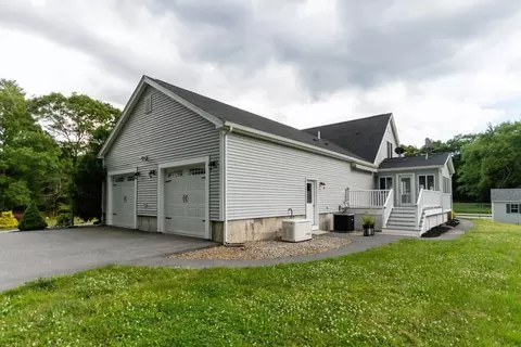 49 East St, Upton, MA 01568 photo 35
