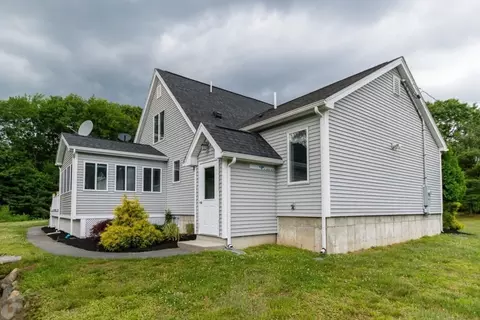 49 East St, Upton, MA 01568 photo 34