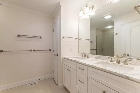 49 East St, Upton, MA 01568 photo 17