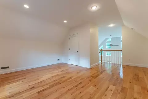 49 East St, Upton, MA 01568 photo 18