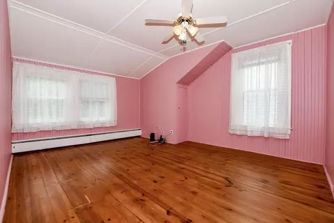 Bedroom - 8 Tomahawk Dr, Wareham, MA 02538 photo 3 of 6