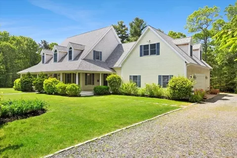 97 Harbor Dr, Bourne, MA 02559
