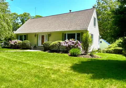 588 Peakham Rd, Sudbury, MA 01776