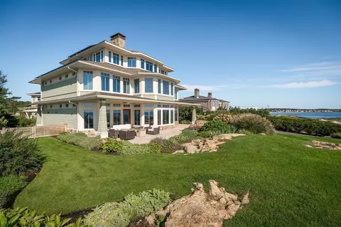 131 Atlantic Rd, Gloucester, MA 01930 photo 2