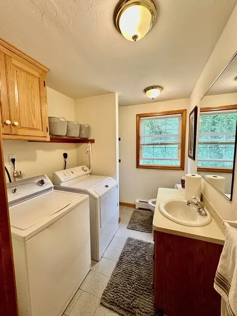 344 Granite St, Worcester, MA 01607 photo 15