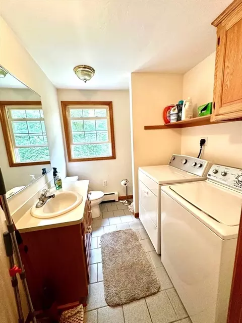 344 Granite St, Worcester, MA 01607 photo 5