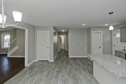 27 Brooks St, Springfield, MA 01109 photo 17