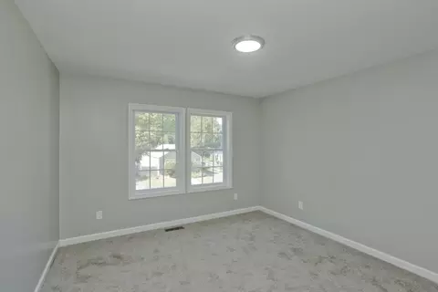 27 Brooks St, Springfield, MA 01109 photo 20