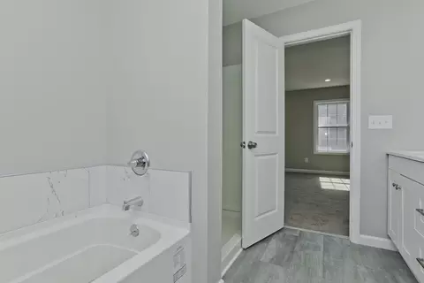 27 Brooks St, Springfield, MA 01109 photo 24
