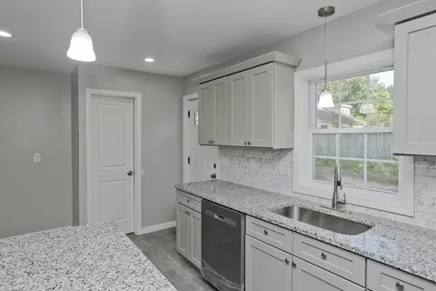 27 Brooks St, Springfield, MA 01109 photo 14