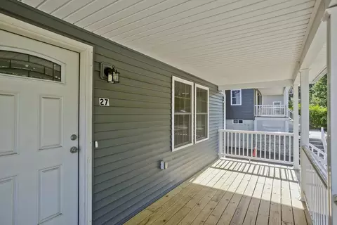 27 Brooks St, Springfield, MA 01109 photo 3