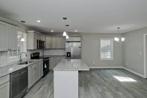 27 Brooks St, Springfield, MA 01109 photo 11