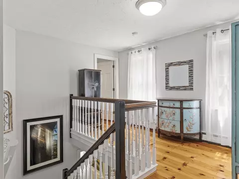 Entry Way - 31 Scott Rd, Harvard, MA 01451 photo 4 of 5