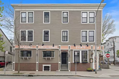 233 Cardinal Medeiros Ave #1, Cambridge, MA 02141