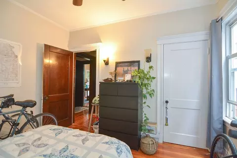 Bedroom - 94 Browne St, Brookline, MA 02446 photo 2 of 5