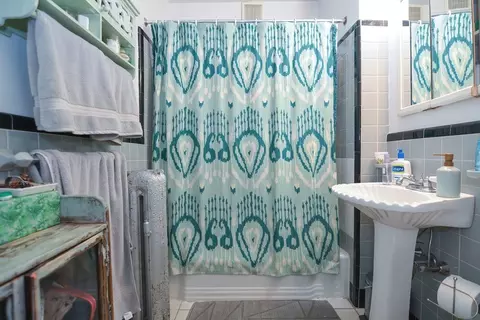 Bath - 94 Browne St, Brookline, MA 02446 photo 1 of 5