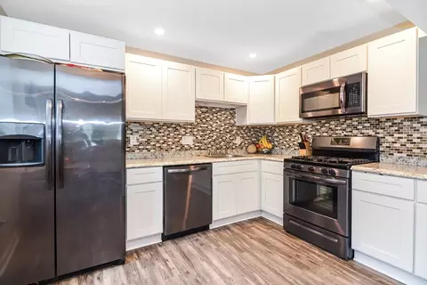 Kitchen - 81 Mark Dr, Raynham, MA 02767 photo 4 of 9