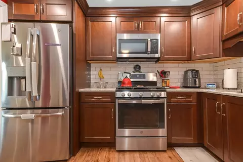 Kitchen - 81 Mark Dr, Raynham, MA 02767 photo 2 of 9