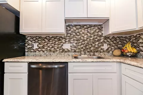 Kitchen - 81 Mark Dr, Raynham, MA 02767 photo 6 of 9