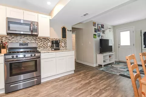 Kitchen - 81 Mark Dr, Raynham, MA 02767 photo 8 of 9