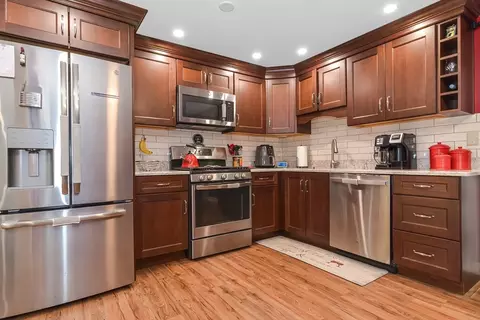 Kitchen - 81 Mark Dr, Raynham, MA 02767 photo 1 of 9