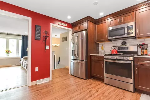 Kitchen - 81 Mark Dr, Raynham, MA 02767 photo 3 of 9