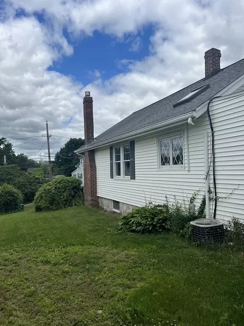 8 Dickerman Ln, Braintree, MA 02184 photo 6