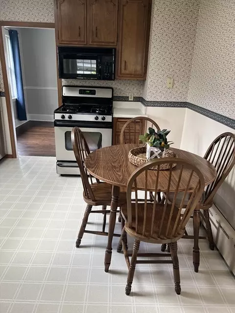 8 Dickerman Ln, Braintree, MA 02184 photo 13
