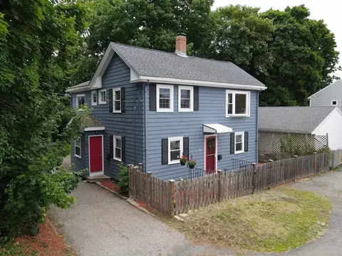 54 Bolton St #54, Waltham, MA 02453