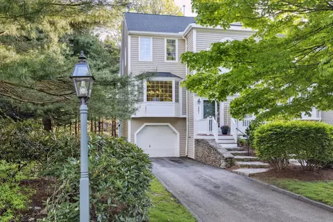 3801 Knightsbridge Close #3801, Worcester, MA 01609