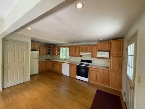 10 Old Grafton Rd, Upton, MA 01568 photo 7