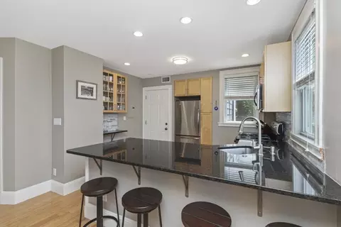 631 E 3rd St #2, Boston, MA 02127 photo 3
