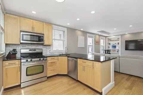631 E 3rd St #2, Boston, MA 02127