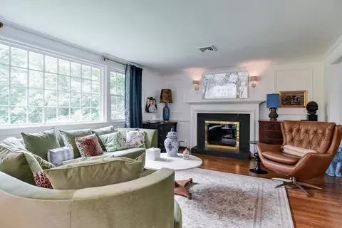 22 Edgewater Dr, Dover, MA 02030 photo 5