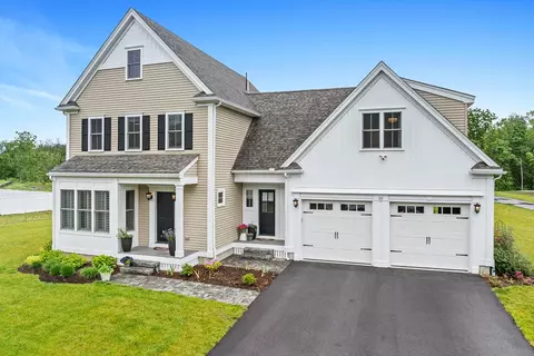 33 Caspian Way #33, North Attleboro, MA 02760