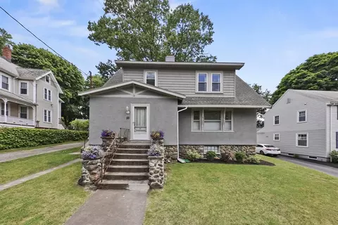 55 Elm St, Stoneham, MA 02180