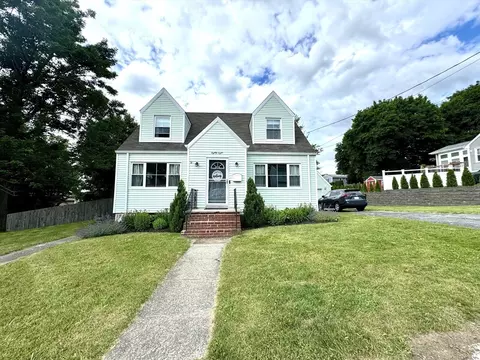 Exterior - 88 Baldwin St, Fall River, MA 02720 photo 2 of 6