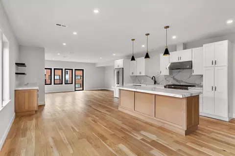 832 E Third #2, Boston, MA 02127 photo 2