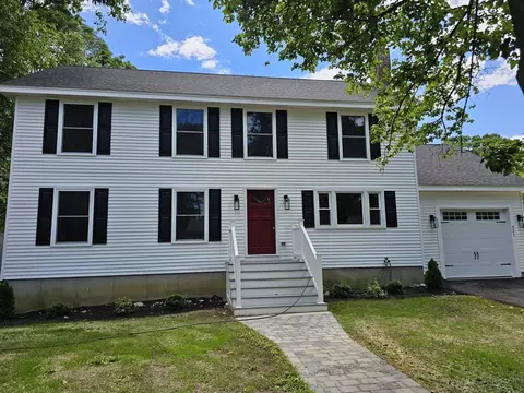 321 Forest St, Hamilton, MA 01982