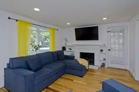 91 Pilgrim Rd, Springfield, MA 01118 photo 19