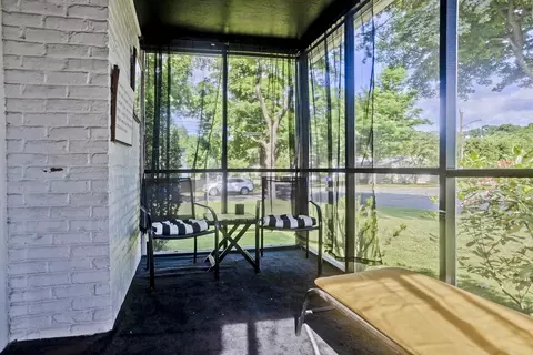 91 Pilgrim Rd, Springfield, MA 01118 photo 23