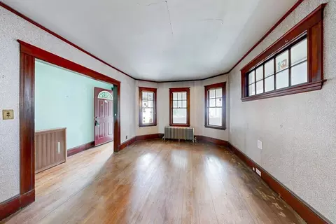 8 Purvis St, Watertown, MA 02472